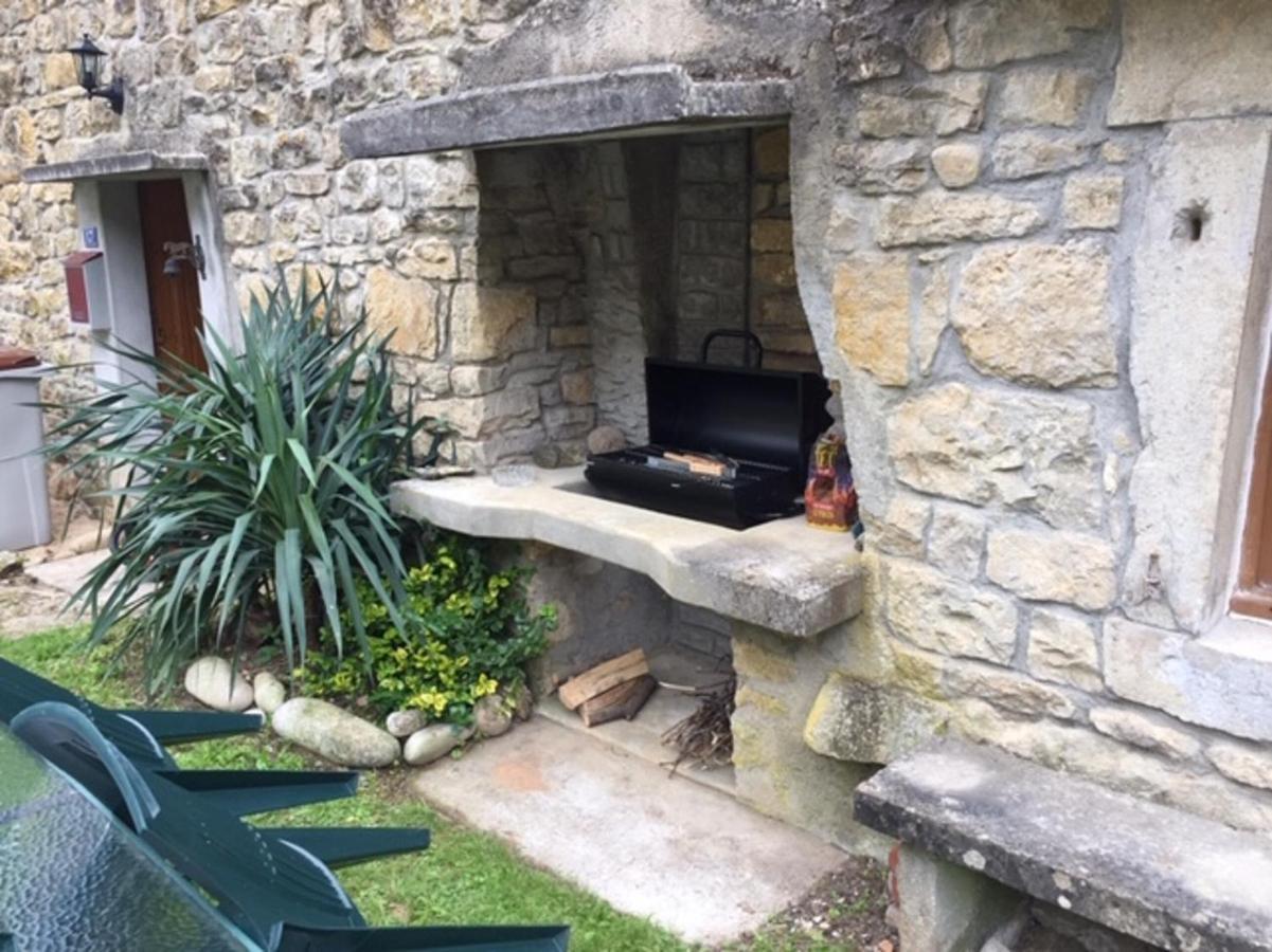 Gite Des Reculees Ladoye-sur-Seille Exterior photo